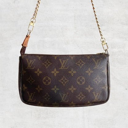 LOUIS VUITTON gold chain pochette