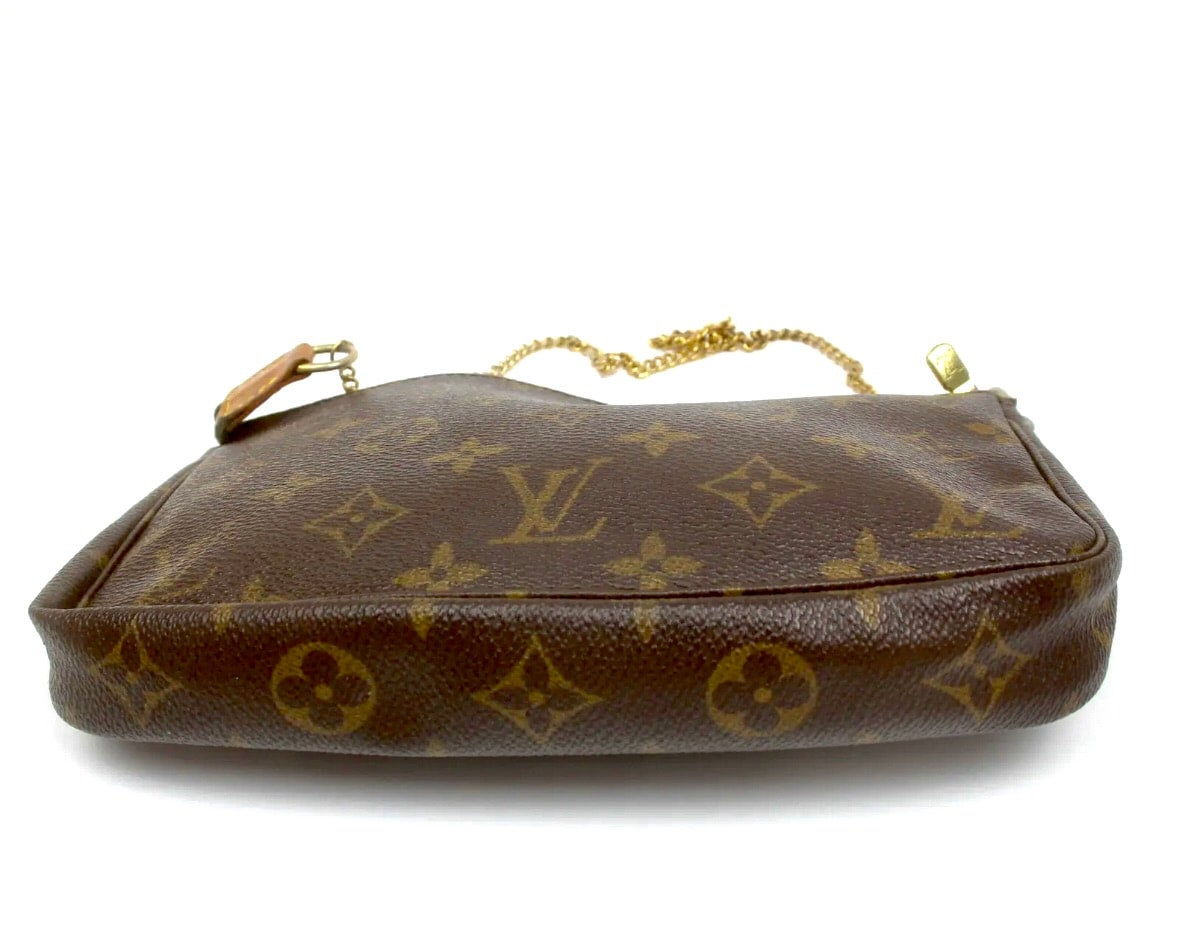 LOUIS VUITTON gold chain pochette