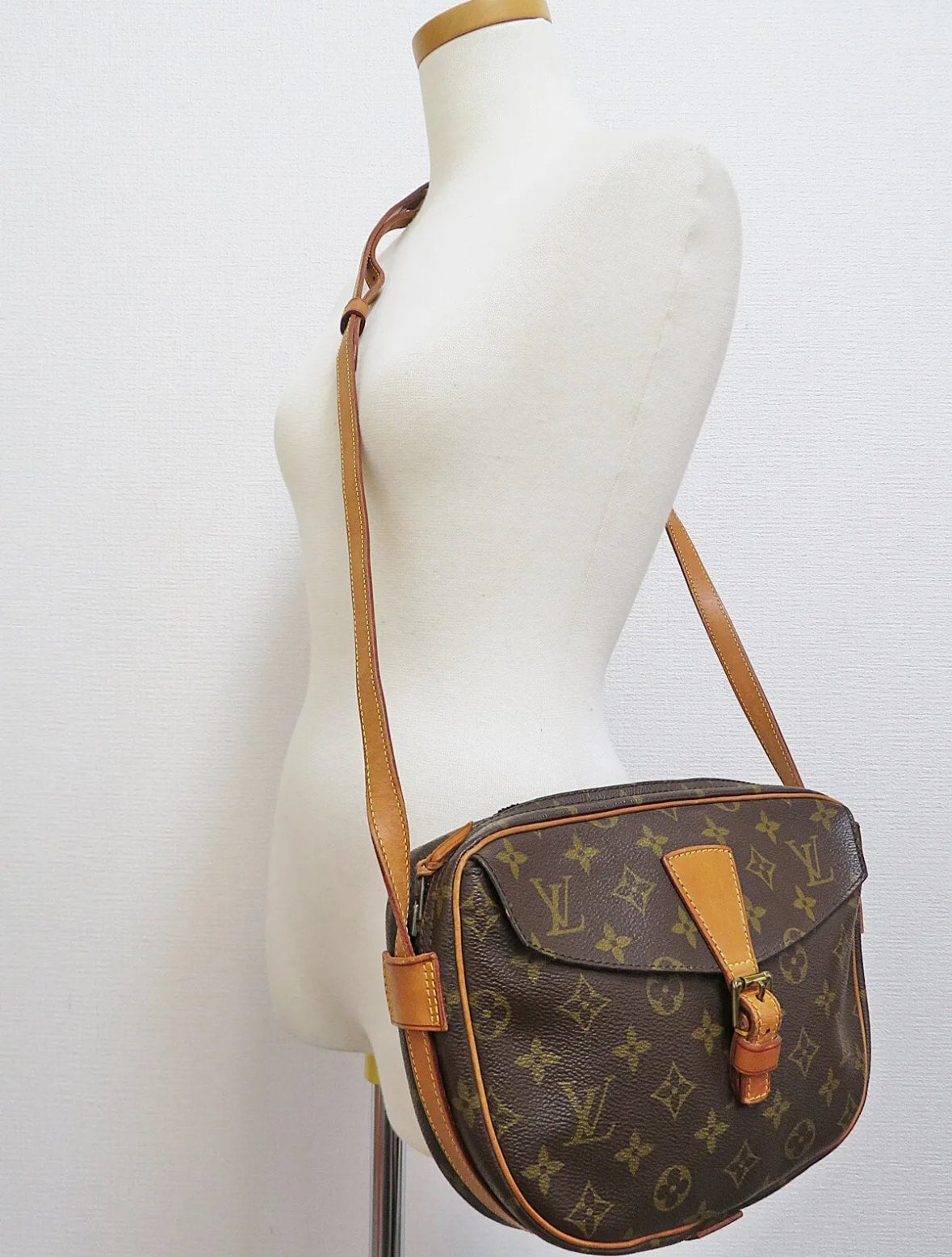 LOUIS VUITTON jeunefille MM